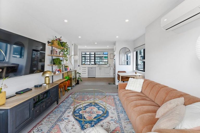 Photo of property in 9 Glenae Lane, Hobsonville, Auckland, 0618