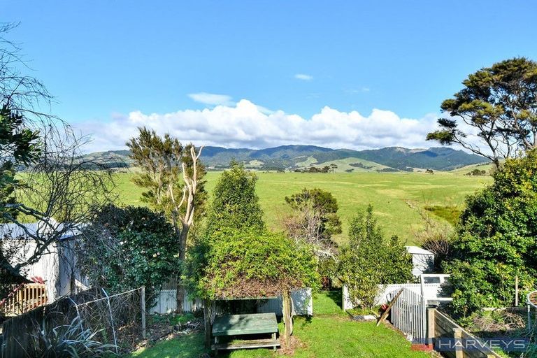 Photo of property in 76 Bays Road, Orere Point, Papakura, 2585