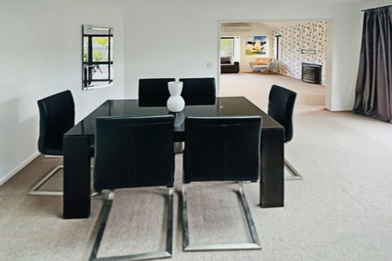 Photo of property in 13 Ormrod Grove, Riverstone Terraces, Upper Hutt, 5018