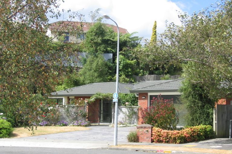 Photo of property in 16 Morepork Close, Brown Owl, Upper Hutt, 5018