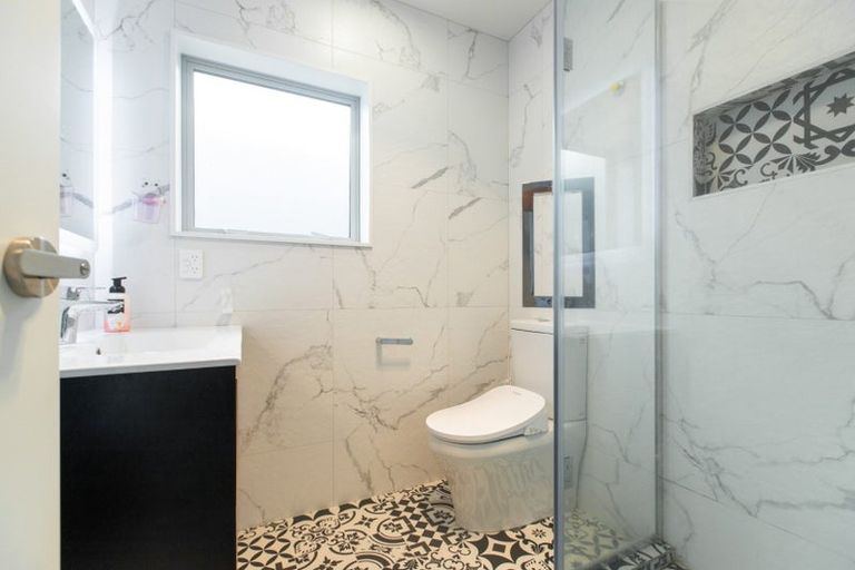 Photo of property in 10 Hea Road, Hobsonville, Auckland, 0616