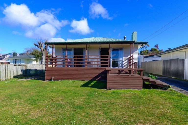 Photo of property in 24 Bellingham Crescent, Fordlands, Rotorua, 3015