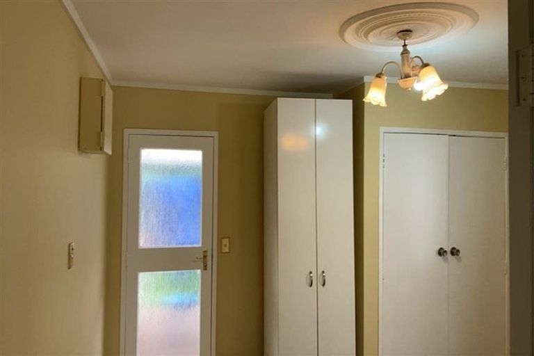 Photo of property in 6 Isola Place, Manukau, Auckland, 2025