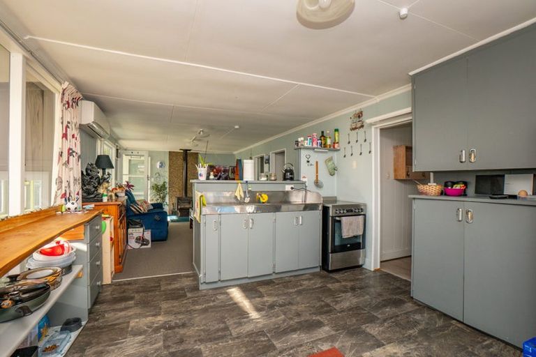 Photo of property in 17 Stopbank Road, Milford, Temuka, 7986