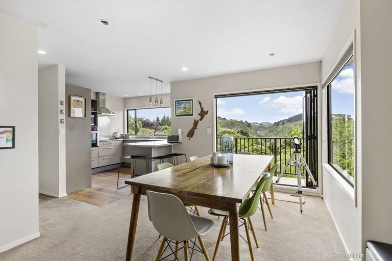 Photo of property in 3b Maldive Street, Khandallah, Wellington, 6035