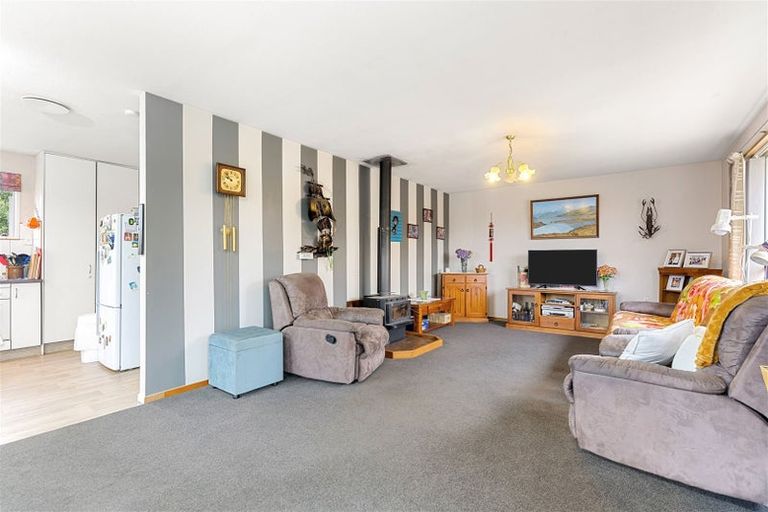 Photo of property in 12 Taumutu Road, Southbridge, 7602