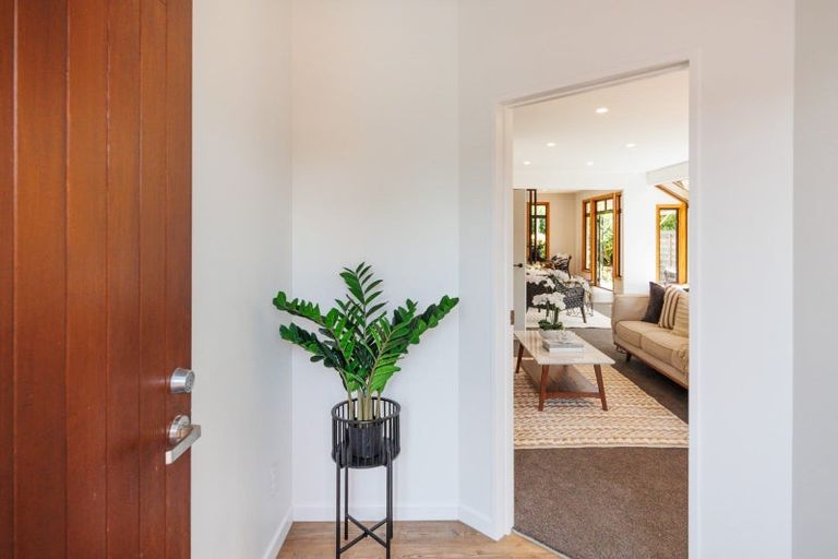 Photo of property in 17a Lincoln Terrace, Hokowhitu, Palmerston North, 4410