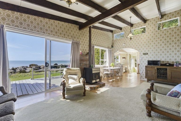 Photo of property in 49 Totara Avenue, Collingwood, 7073