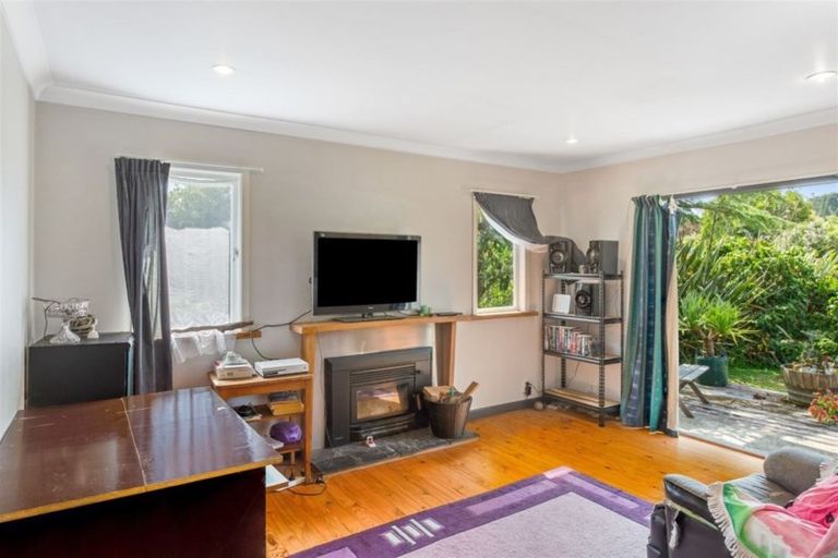 Photo of property in 885 Kahikatea Flat Road, Waitoki, Kaukapakapa, 0871