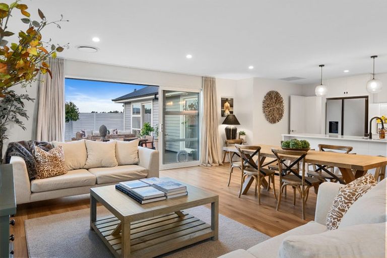 Photo of property in 9 Cam Mill Place, Rangiora, 7400