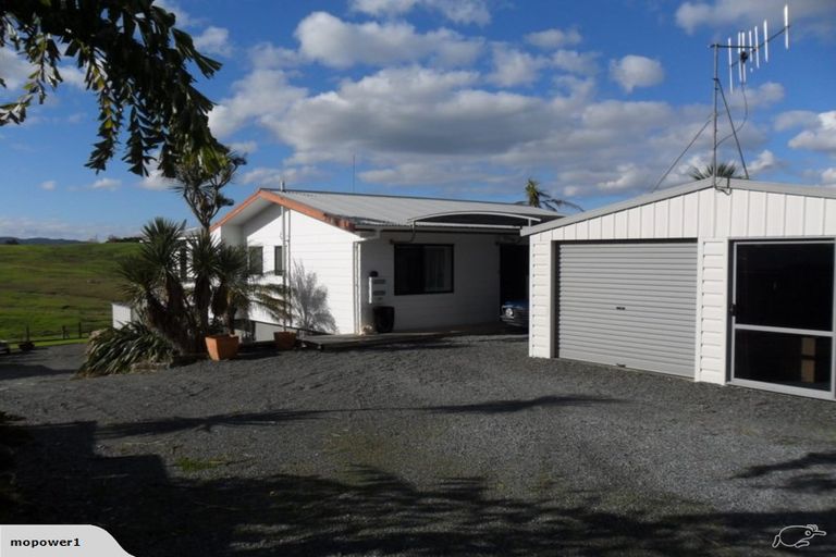 Photo of property in 17 Matakohe Place, Portland, Whangarei, 0178