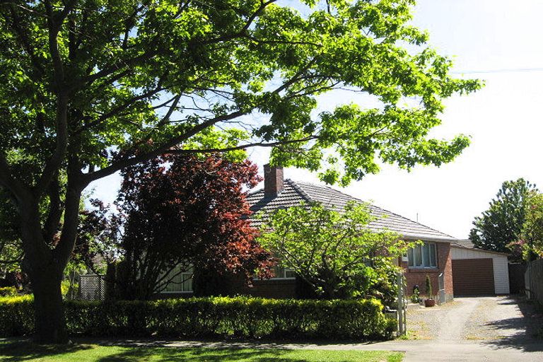 Photo of property in 50 Guildford Street, Burnside, Christchurch, 8053