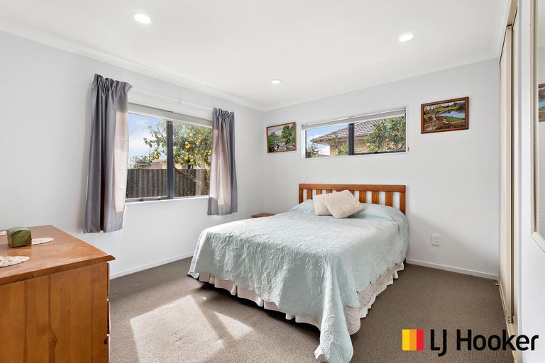 Photo of property in 50 Milson Drive, Papakura, 2110