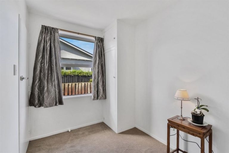Photo of property in 2/108 Edward Avenue, Edgeware, Christchurch, 8013