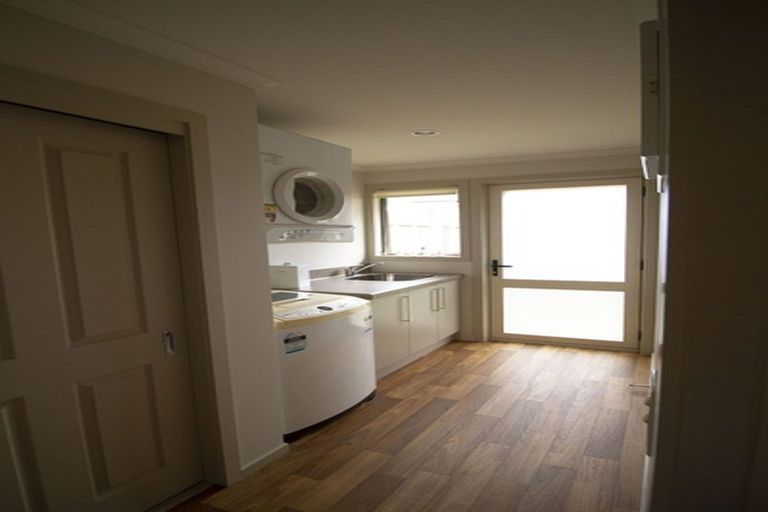 Photo of property in 22 Raddington Way, Huntington, Hamilton, 3210