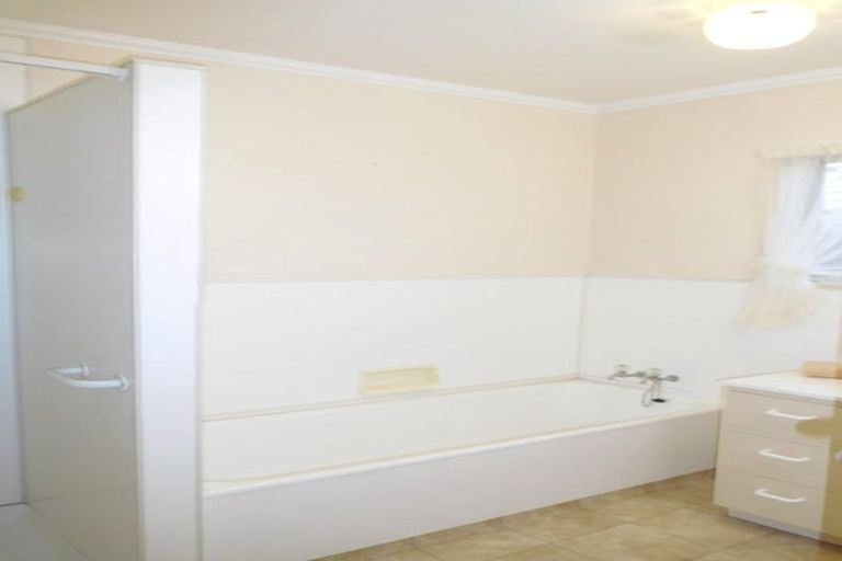 Photo of property in 28 Ngaere Avenue, Chartwell, Hamilton, 3210