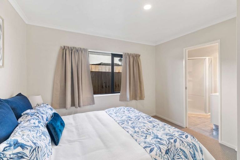 Photo of property in 51a Halver Road, Hillpark, Auckland, 2102