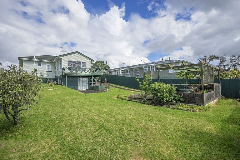 Photo of property in 123 Birkenhead Avenue, Birkenhead, Auckland, 0626