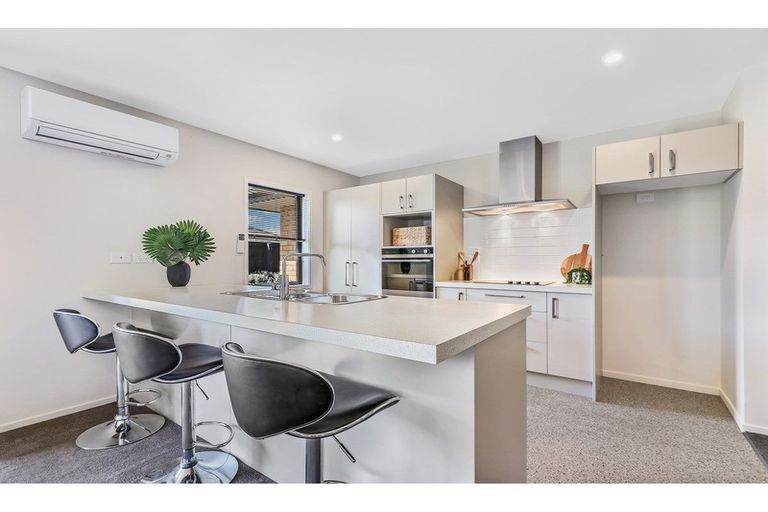 Photo of property in 34 Wallingford Crescent, Rolleston, 7615