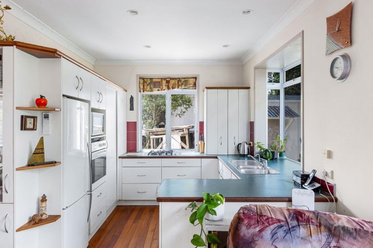 Photo of property in 23 Old North Road, Orewa, 0931