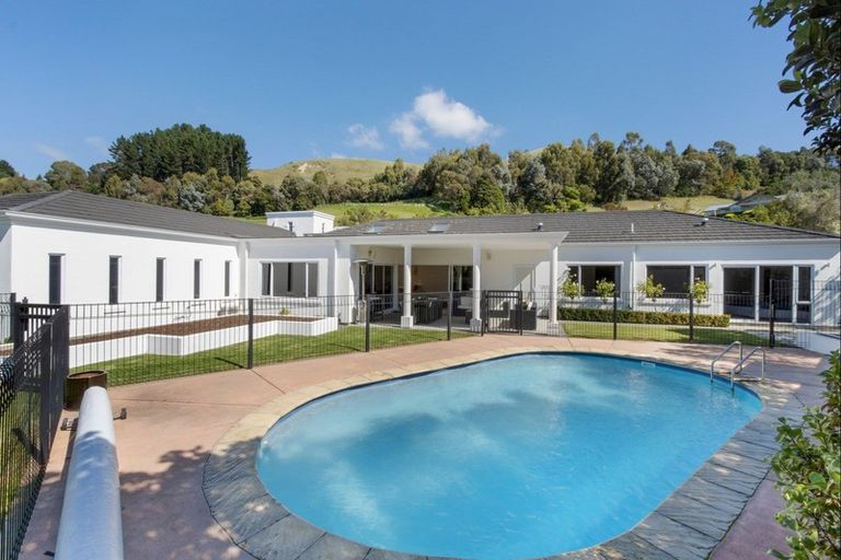 Photo of property in 115 Kent Terrace, Taradale, Napier, 4112