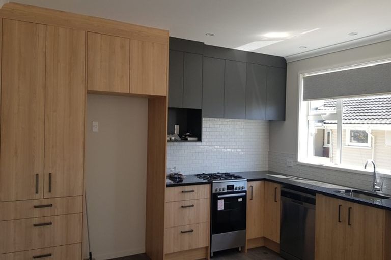 Photo of property in 28b Mana Esplanade, Paremata, Porirua, 5026