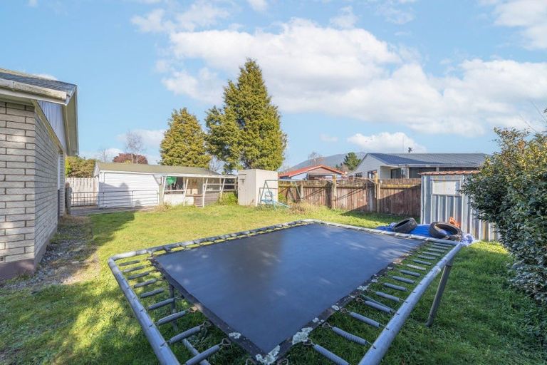 Photo of property in 17 Te Iwiheke Place, Turangi, 3334