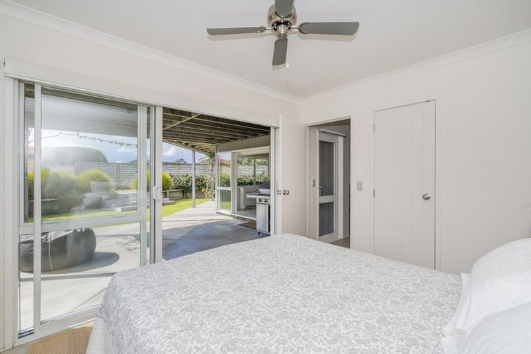Photo of property in 100 Cordyline Crescent, Matarangi, Whitianga, 3592