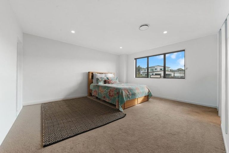 Photo of property in 6 Wheki Place, Swanson, Auckland, 0614