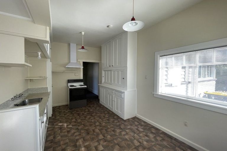 Photo of property in 12 Wherstead Road, Cashmere, Christchurch, 8022