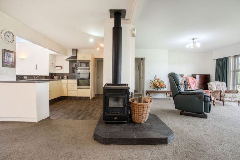 Photo of property in 63 Mcphee Street, Dannevirke, 4930