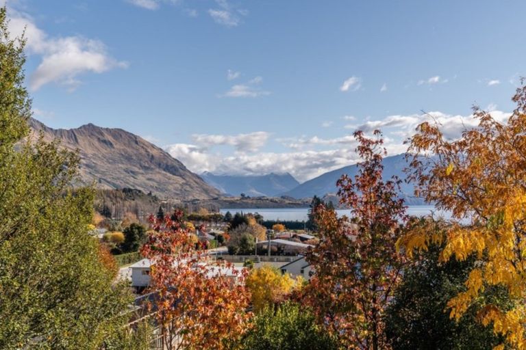 Photo of property in 7 Botting Place, Wanaka, 9305
