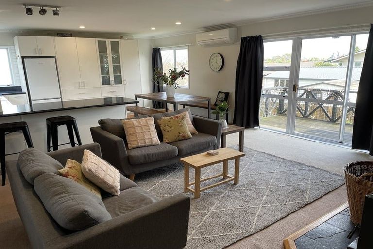 Photo of property in 6 Ngaio Place, Lansdowne, Masterton, 5810