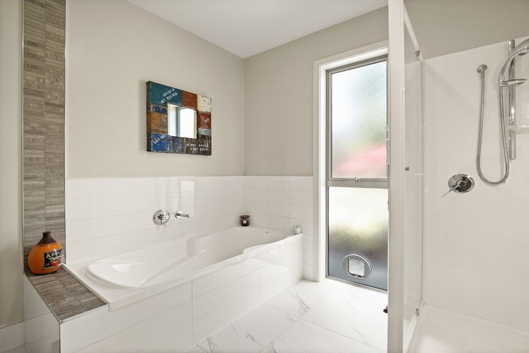 Photo of property in 24 Grandvista Drive, Green Island, Dunedin, 9018