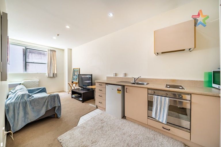Photo of property in Regency Apartments, 2c/49 Manners Street, Te Aro, Wellington, 6011