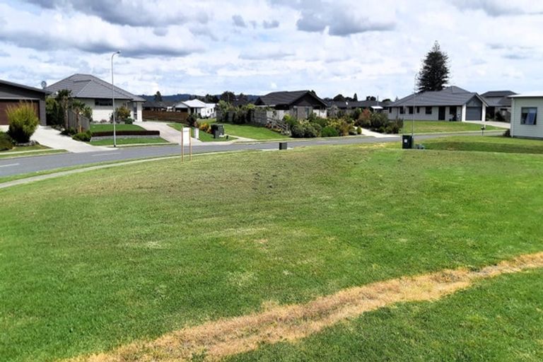 Photo of property in 16 Breton Drive, Waipu, 0510