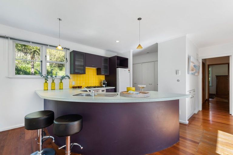 Photo of property in 82 Martindales Road, Heathcote Valley, Christchurch, 8022