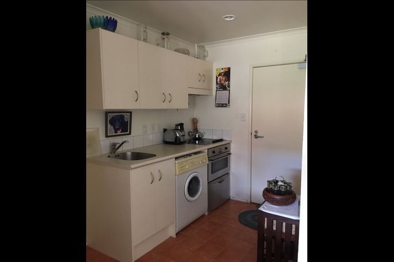 Photo of property in 2c/30 Westward Ho, Glen Eden, Auckland, 0602