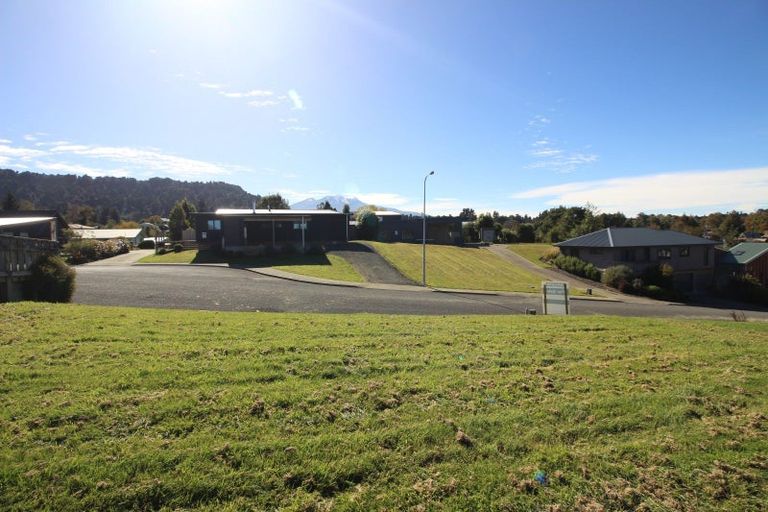 Photo of property in 11 Kowhai Heights, Ohakune, 4625