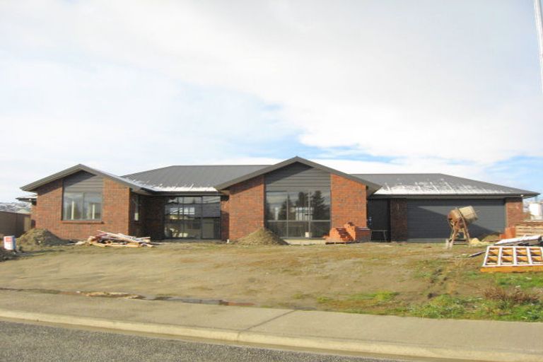 Photo of property in 19 Larch Crescent, Alexandra, 9320