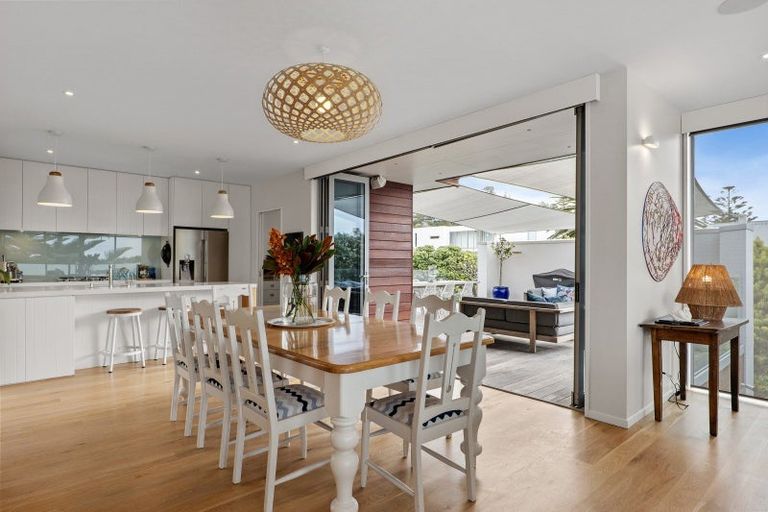 Photo of property in 2 Burgess Street, Sumner, Christchurch, 8081