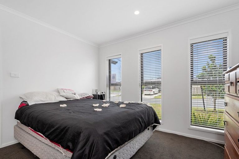 Photo of property in 56 Marion Crescent, Papamoa Beach, Papamoa, 3118