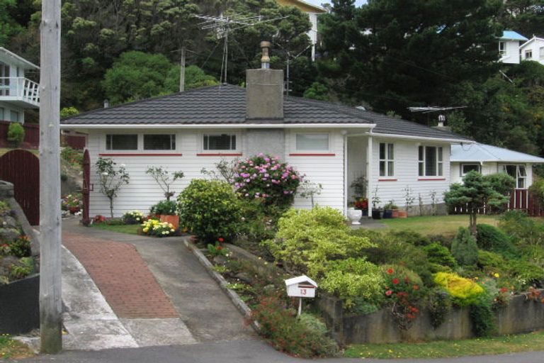 Photo of property in 13 Montreal Grove, Kingston, Wellington, 6021