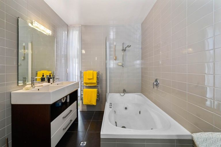 Photo of property in 41 Matipo Avenue, Pomare, Rotorua, 3015