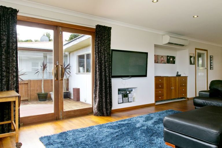 Photo of property in 60 Taharepa Road, Hilltop, Taupo, 3330