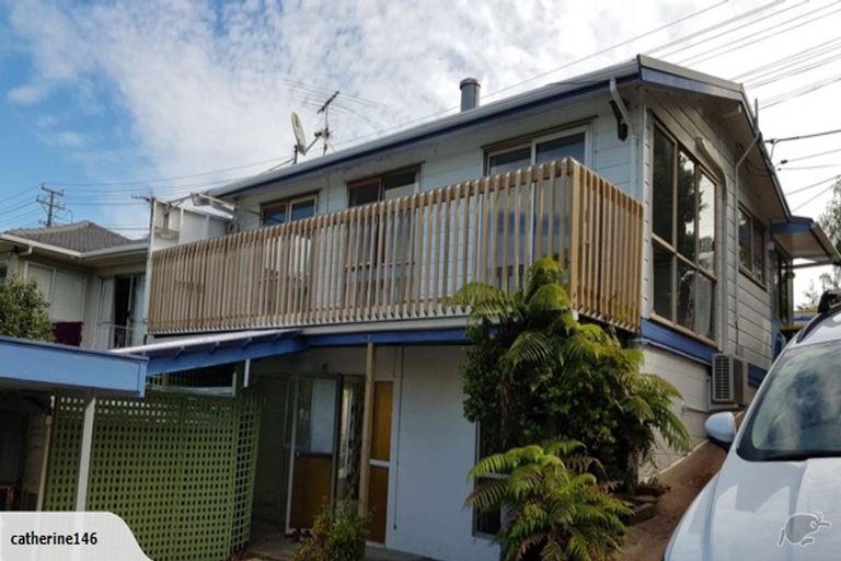 Photo of property in 759 East Coast Road, Northcross, Auckland, 0630