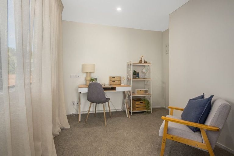 Photo of property in 11 Lauderdale Road, Papakowhai, Porirua, 5024