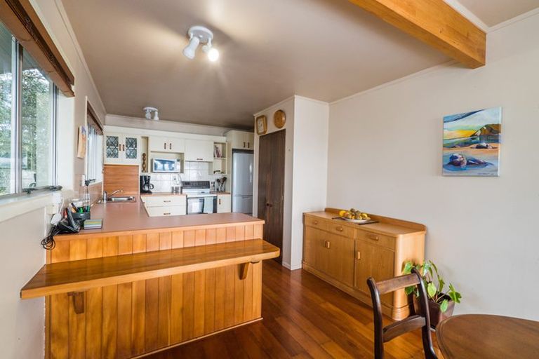 Photo of property in 131 Karewa Parade, Papamoa Beach, Papamoa, 3118