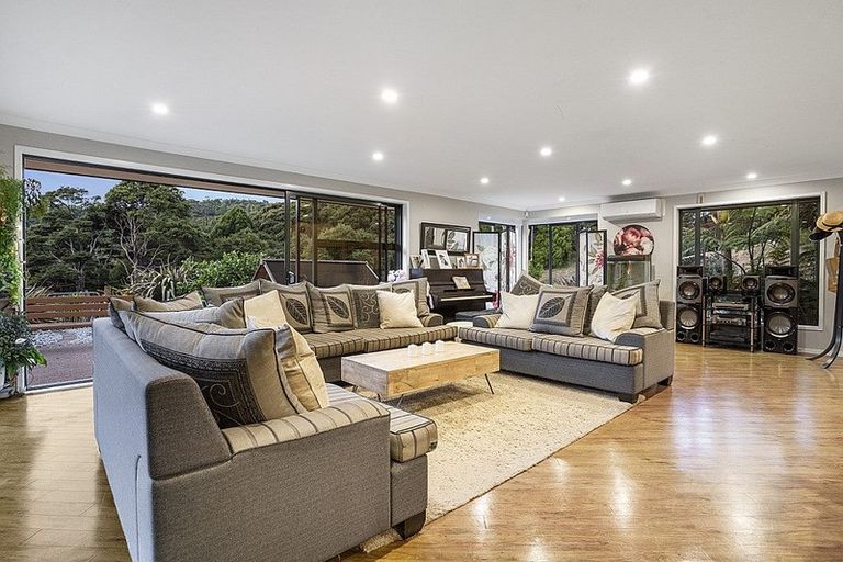 Photo of property in 63 Tram Road, Swanson, Auckland, 0614