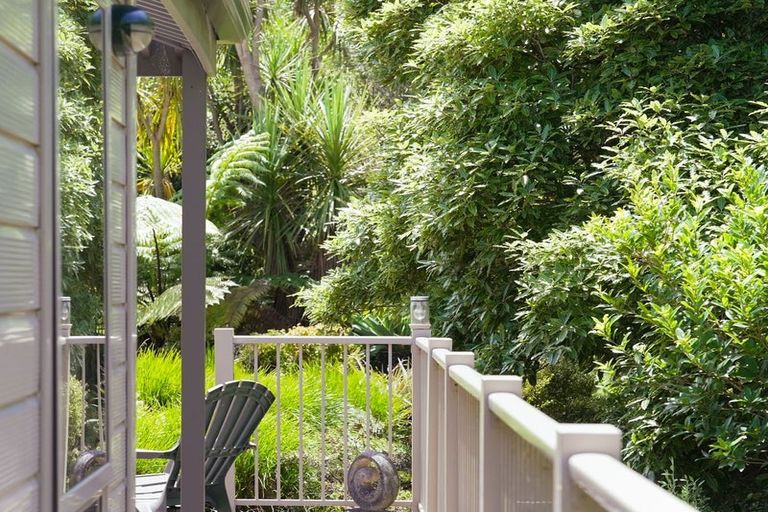 Photo of property in 27 Cascade Way, Paraparaumu, 5032